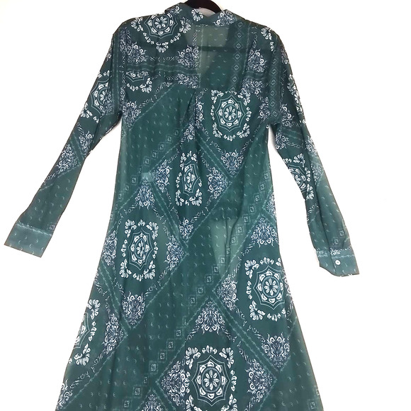 Soncy Semi Sheer High Low Waterfall Blouse Size 0 (12) in Green w/ White Print - Picture 8 of 14